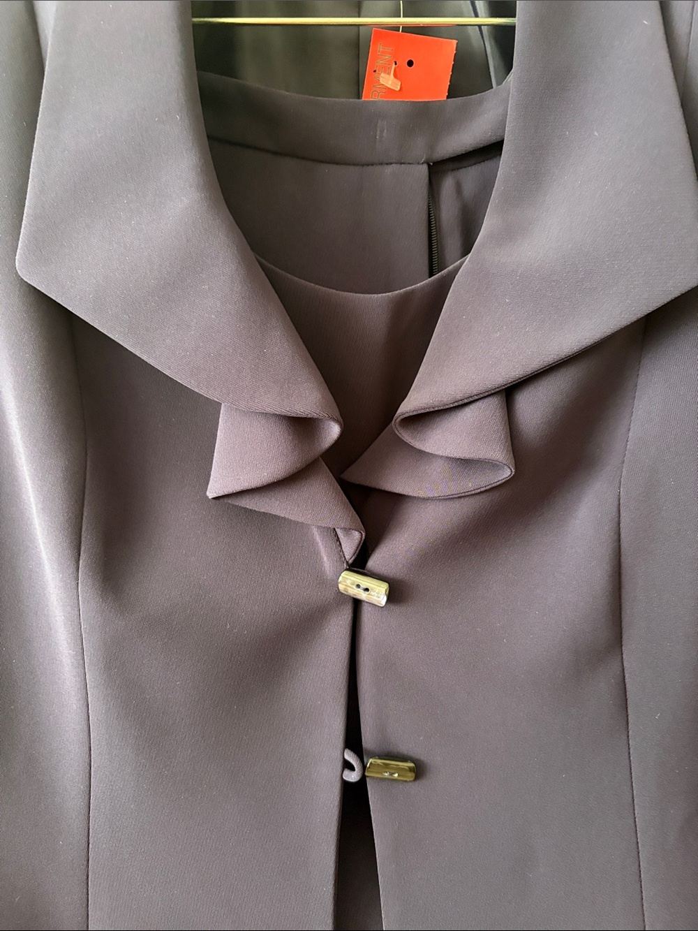 TAHARI Arthur S. Levine Indigo 3 Piece Suit - Picture 2 of 16